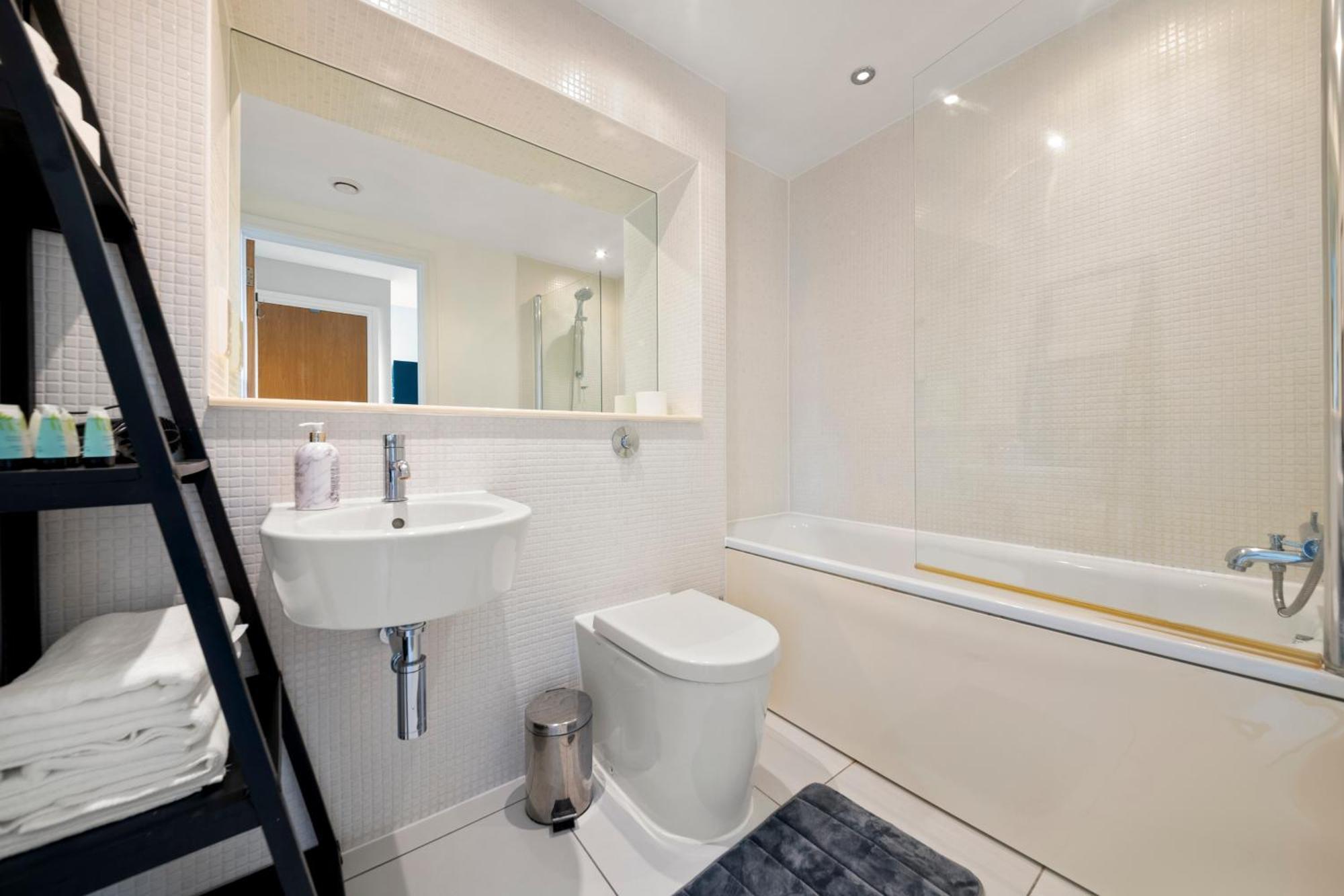 Londwell, Canary Wharf Skyline Balcony Suite 伦敦 外观 照片